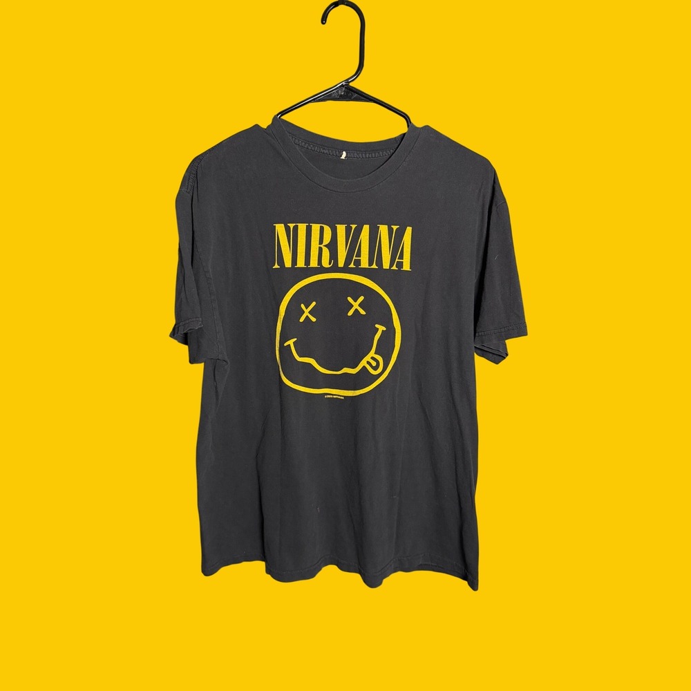 Nirvana Smiley Face Graphic T-Shirt Faded Black Grunge Band Tee Large 2020